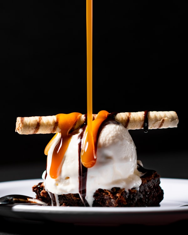 Banana Split artesanal - Postres en Tulcán
